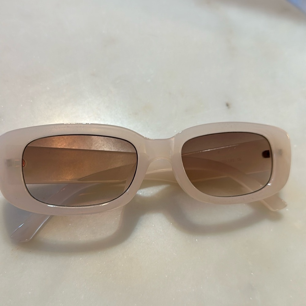 Women’s y2K sunglasses light pink